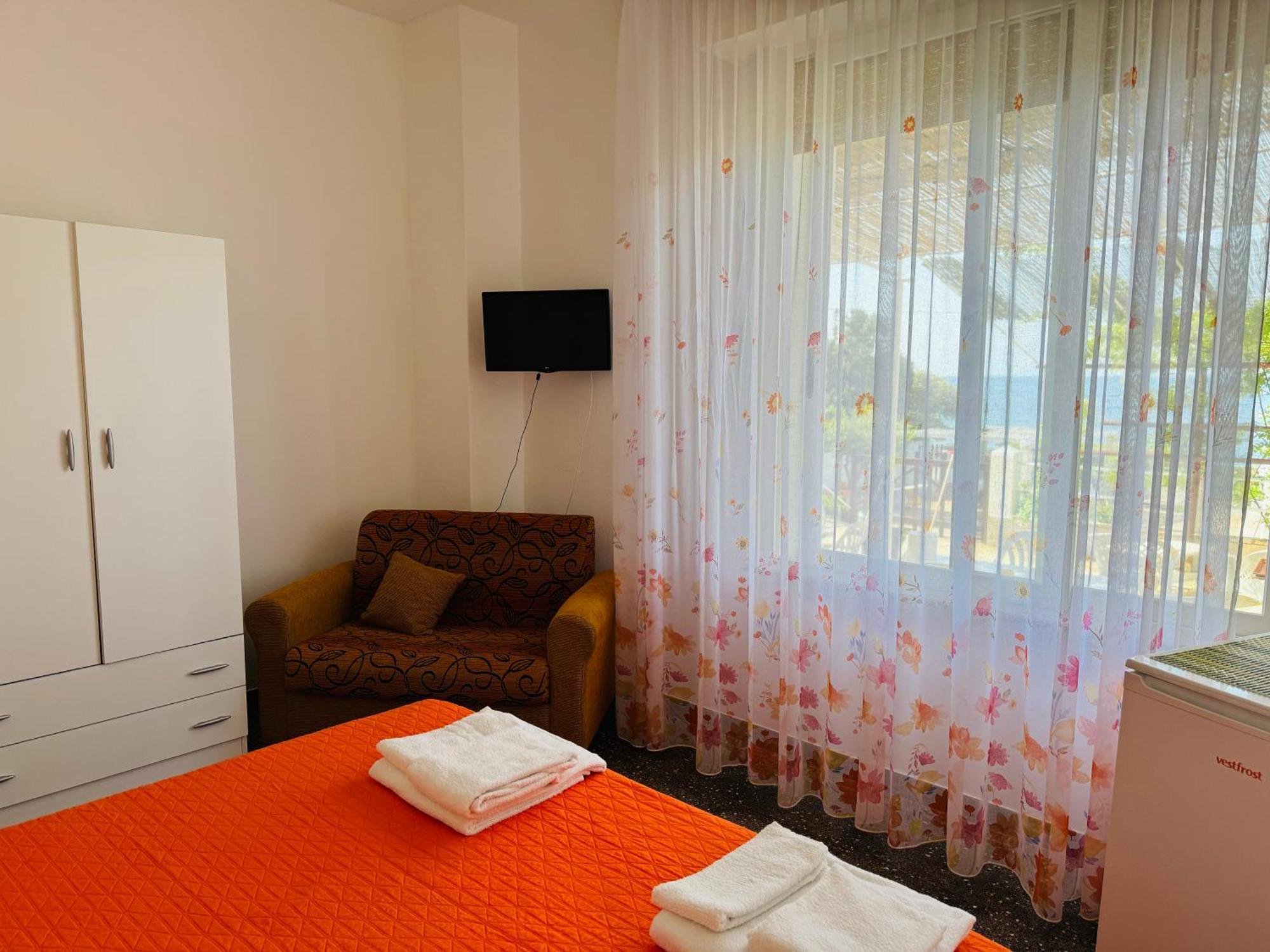 Mare Chiaro Bed & Breakfast Torre Vado